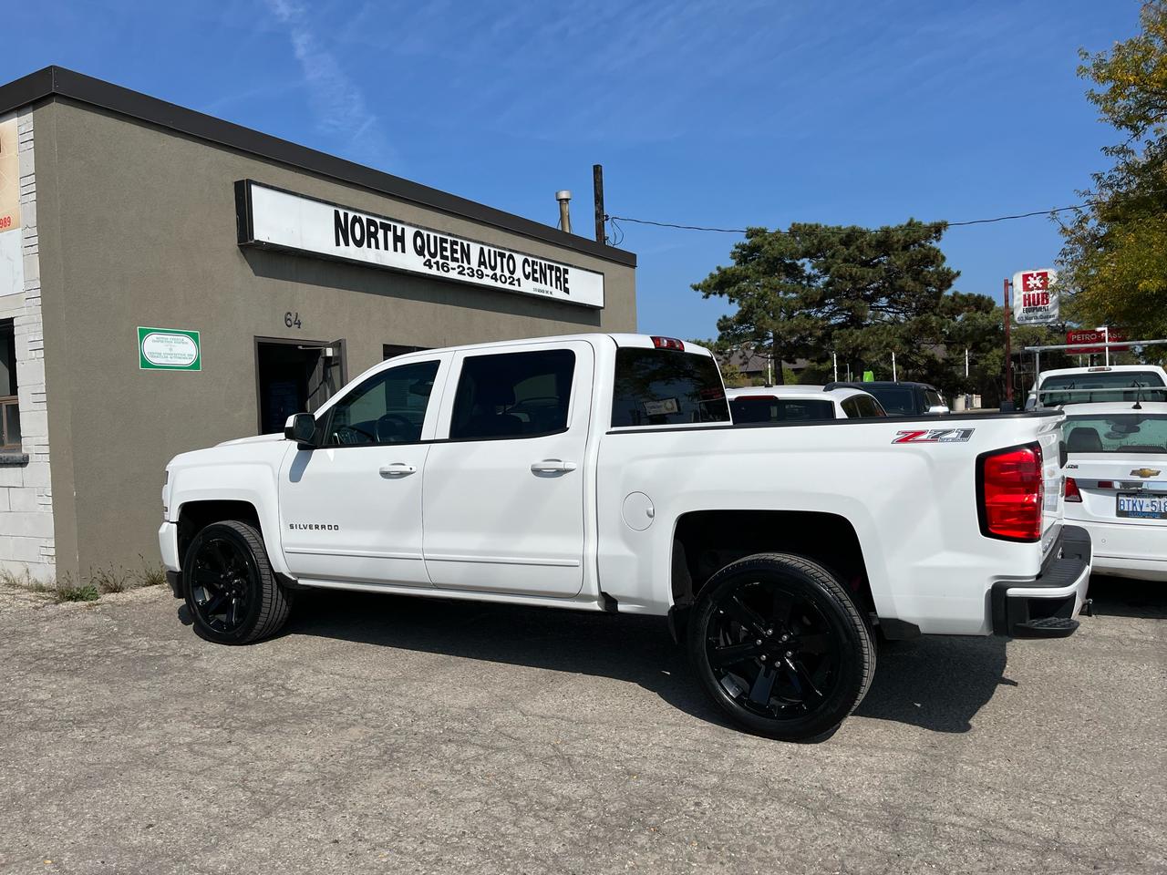 2016 Chevrolet Silverado 1500 4WD Crew Cab 143.5" LT w/2LT Photo2
