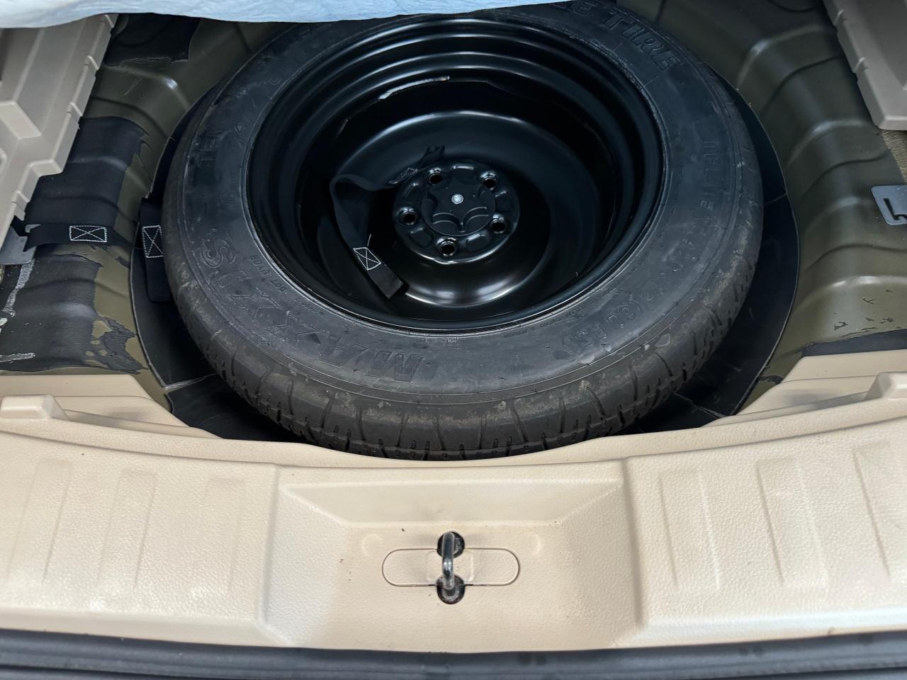 2017 Nissan Rogue SV+Camera+Heated Seats+A/C+CLEAN CARFAX - Photo #45