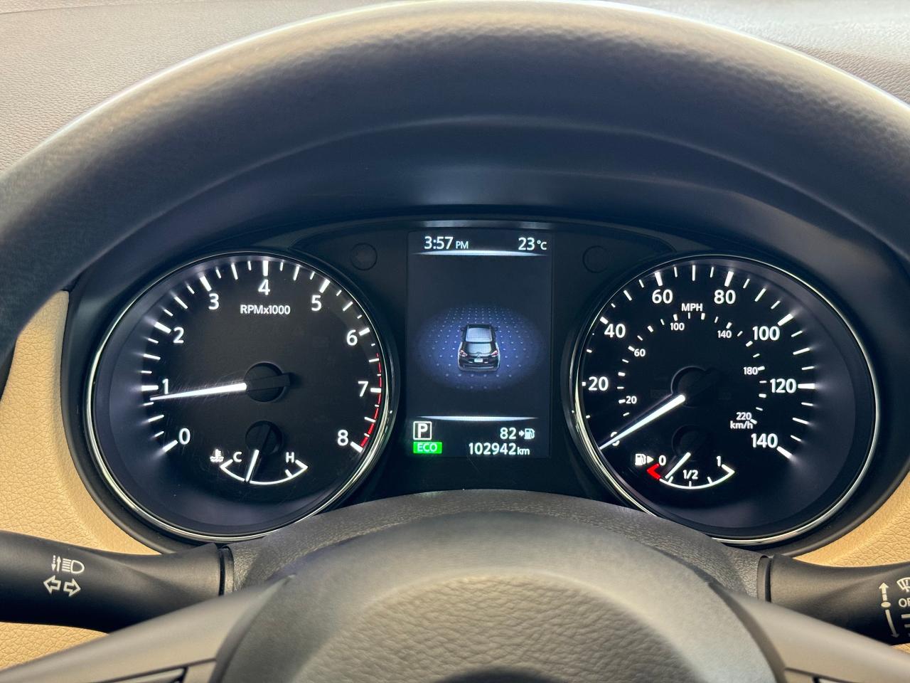 2017 Nissan Rogue SV+Camera+Heated Seats+A/C+CLEAN CARFAX - Photo #11