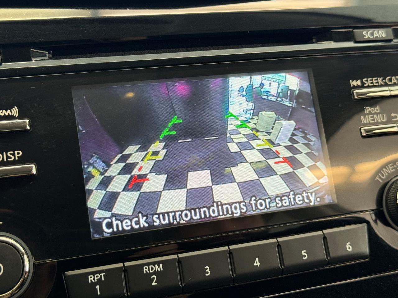 2017 Nissan Rogue SV+Camera+Heated Seats+A/C+CLEAN CARFAX - Photo #9