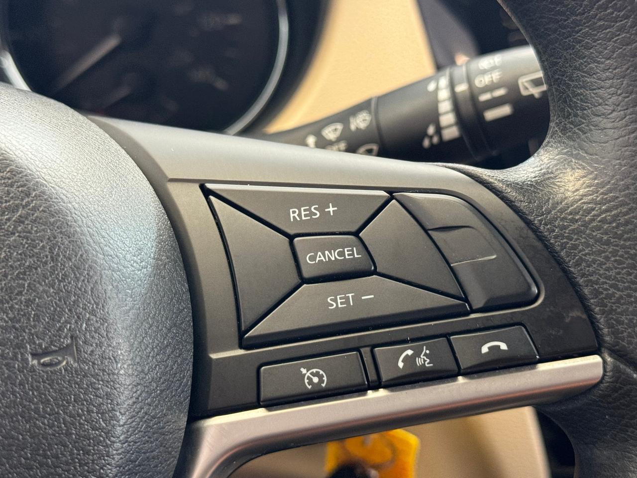 2017 Nissan Rogue SV+Camera+Heated Seats+A/C+CLEAN CARFAX - Photo #33