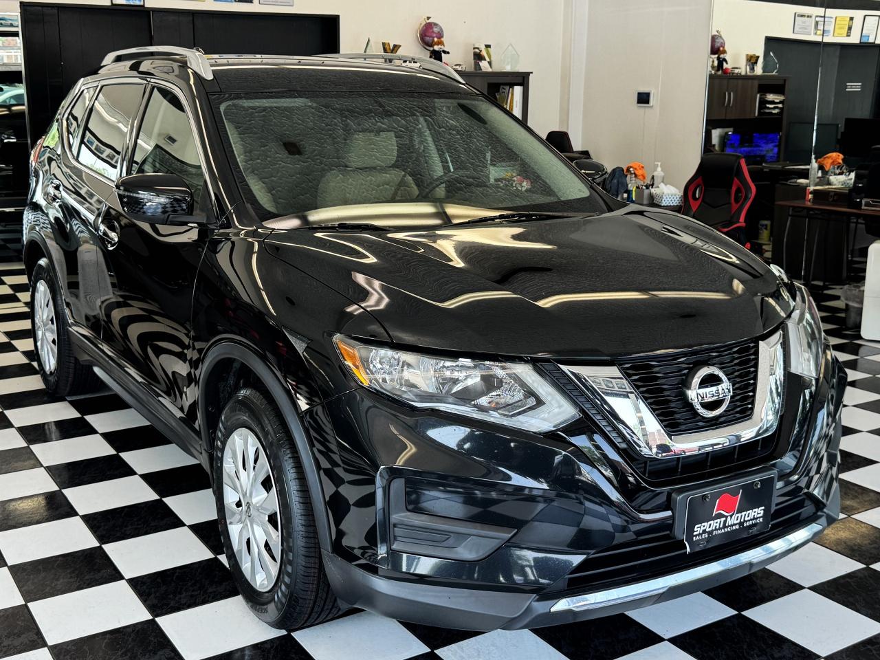 2017 Nissan Rogue SV+Camera+Heated Seats+A/C+CLEAN CARFAX - Photo #5