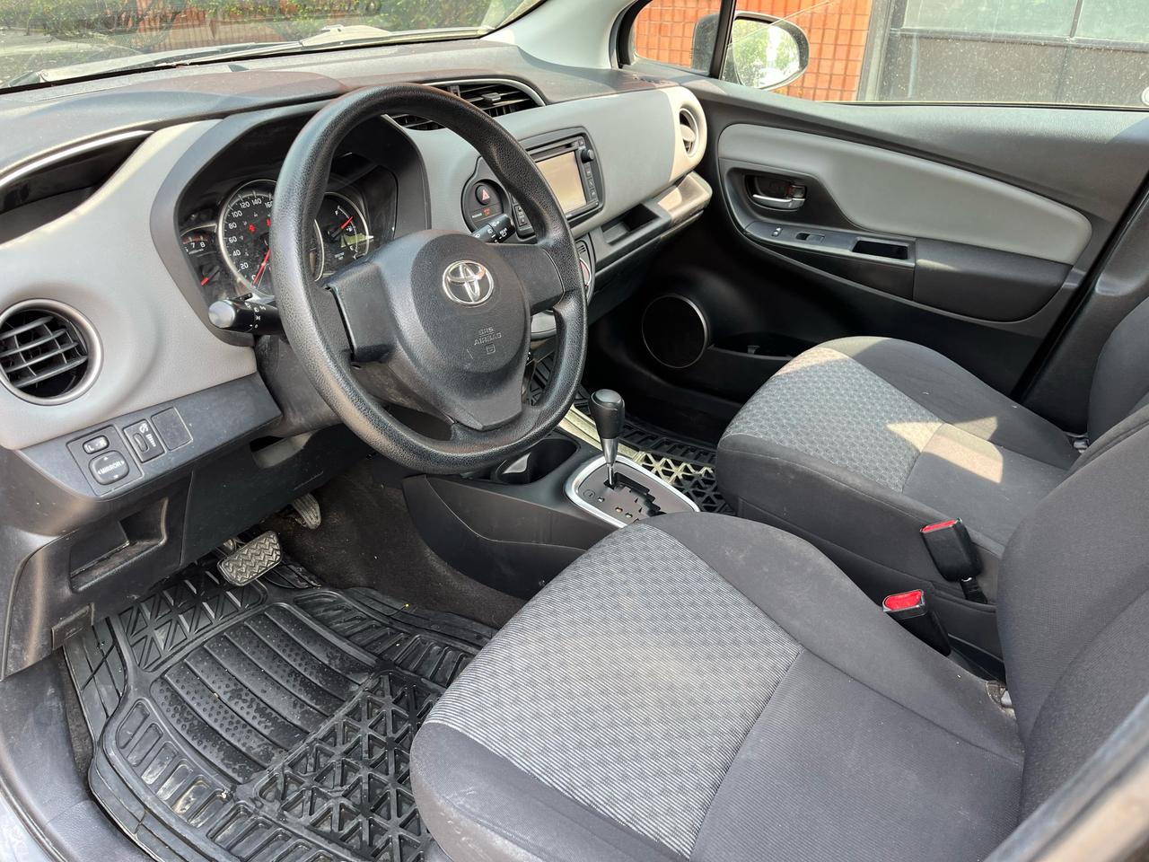 2015 Toyota Yaris 5dr HB Auto Photo