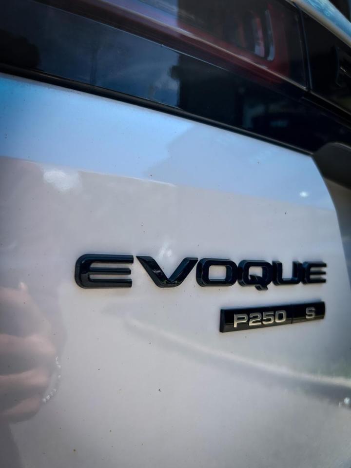 1718658610
