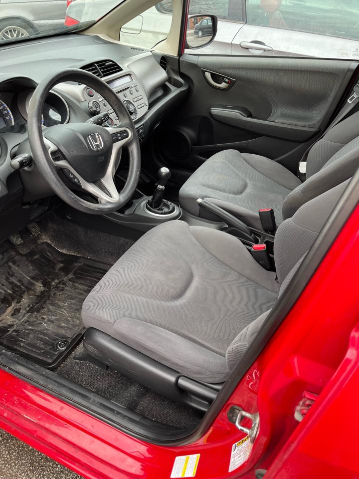 2014 Honda Fit 5DR HB MAN LX Photo2