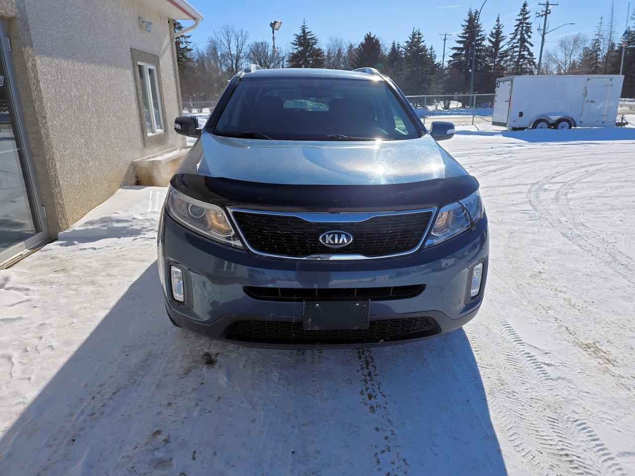 2014 Kia Sorento AWD | V-6 | Accident-Free| Low Km - Photo #2