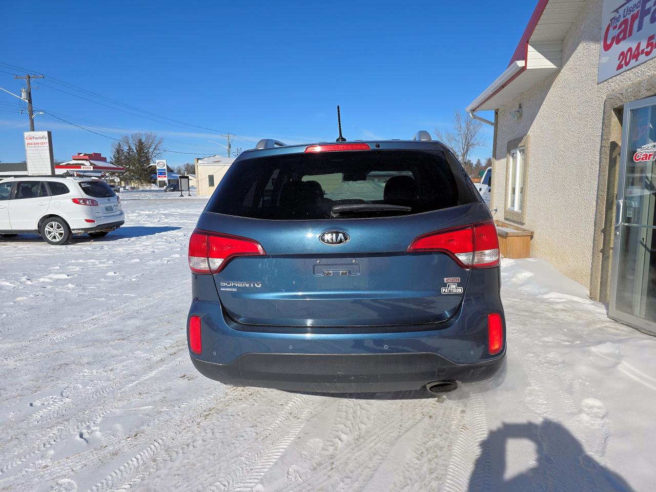 2014 Kia Sorento AWD | V-6 | Accident-Free| Low Km - Photo #15