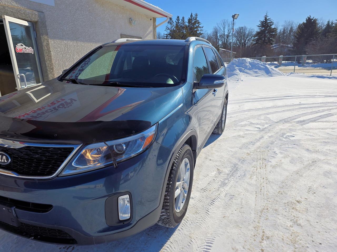 2014 Kia Sorento AWD | V-6 | Accident-Free| Low Km - Photo #3