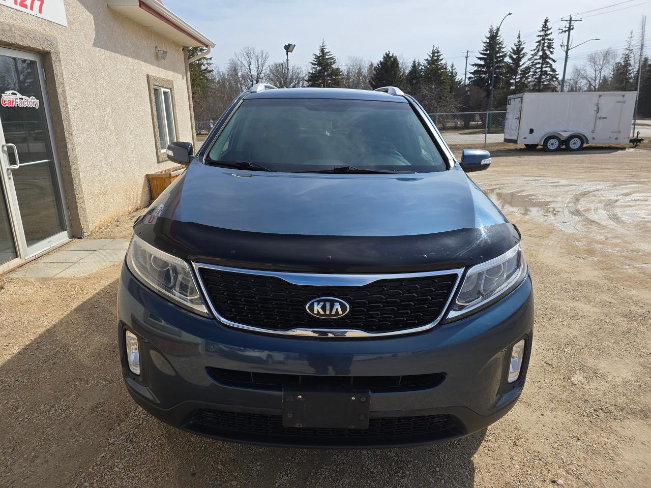 2014 Kia Sorento AWD | V-6 | Accident-Free| Low Km - Photo #4