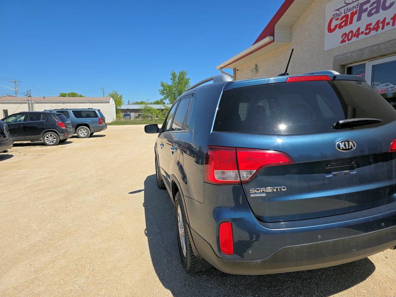 2014 Kia Sorento AWD | V-6 | Accident-Free| Low Km - Photo #18