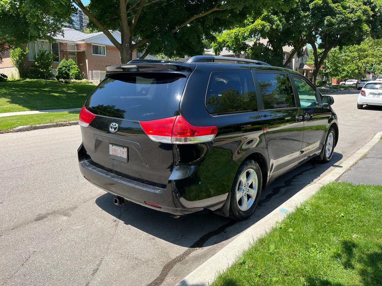 2012 Toyota Sienna CE Photo