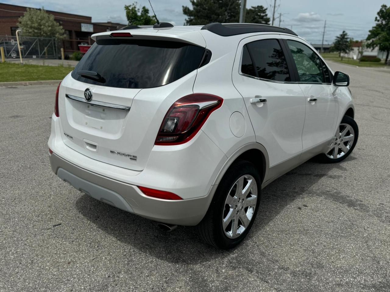 2018 Buick Encore Essence - Photo #6