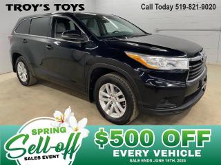 Used 2014 Toyota Highlander LE AWD for sale in Kitchener, ON
