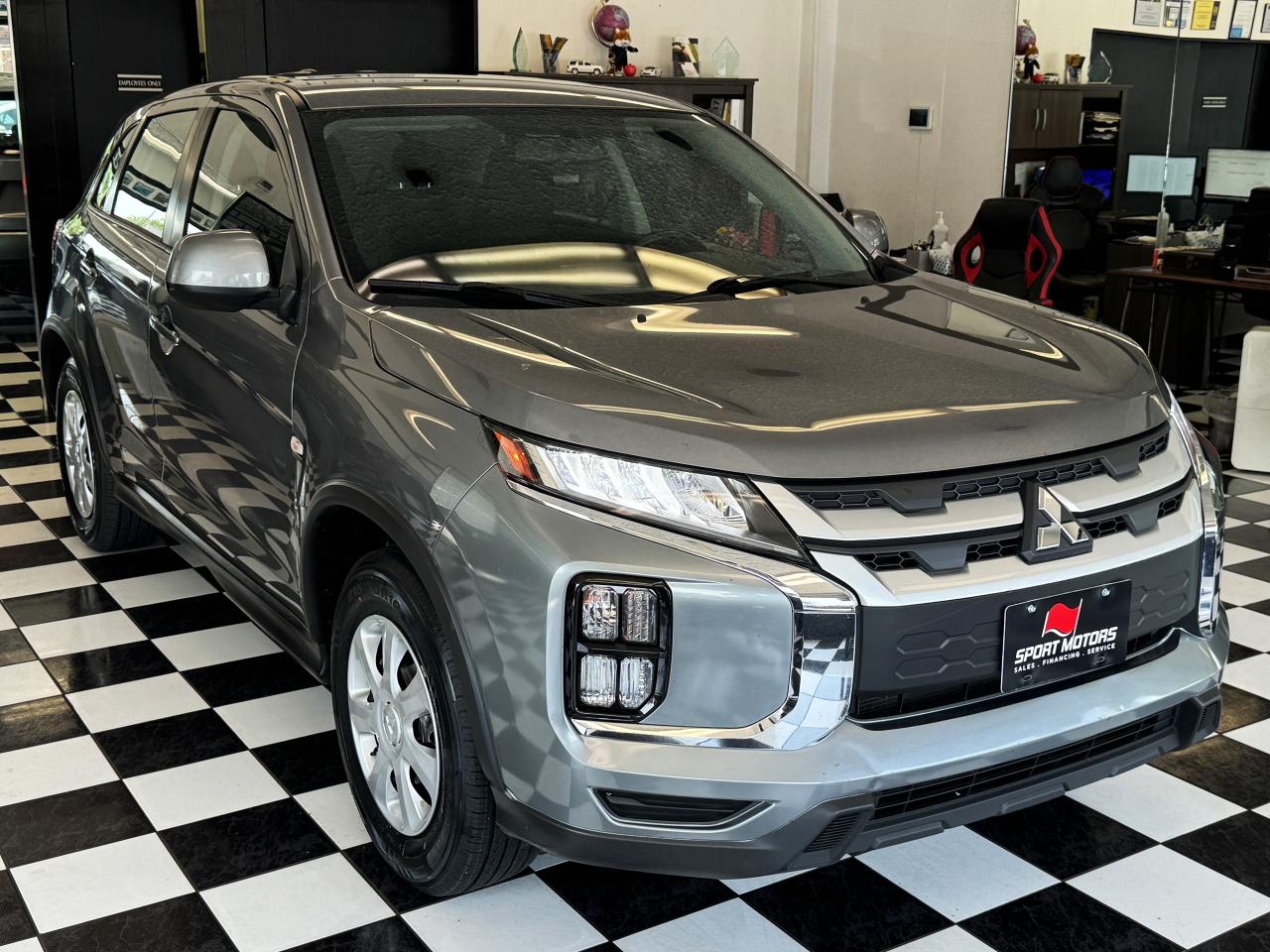 2020 Mitsubishi RVR ES AWC+New Tires+ApplePlay+Camera+CLEAN CARFAX - Photo #5