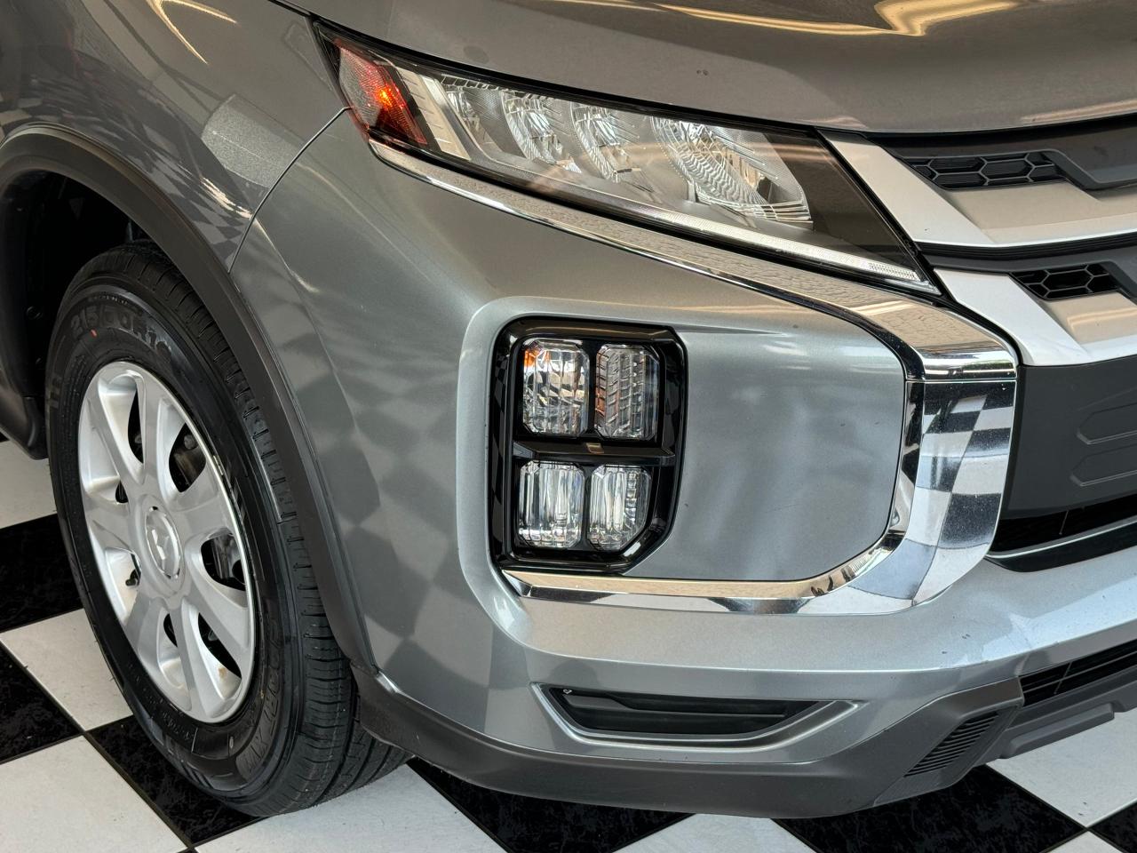 2020 Mitsubishi RVR ES AWC+New Tires+ApplePlay+Camera+CLEAN CARFAX - Photo #39