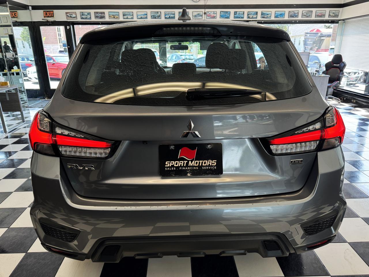 2020 Mitsubishi RVR ES AWC+New Tires+ApplePlay+Camera+CLEAN CARFAX - Photo #3