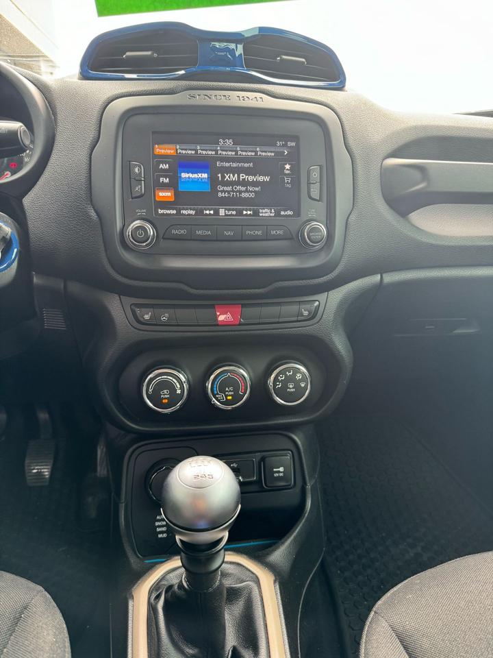 2016 Jeep Renegade North Photo