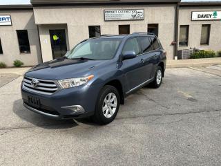 Used 2013 Toyota Highlander RARE 2.7L 4 CYL..NO ACCIDENTS..CERTIFIED ! for sale in Burlington, ON