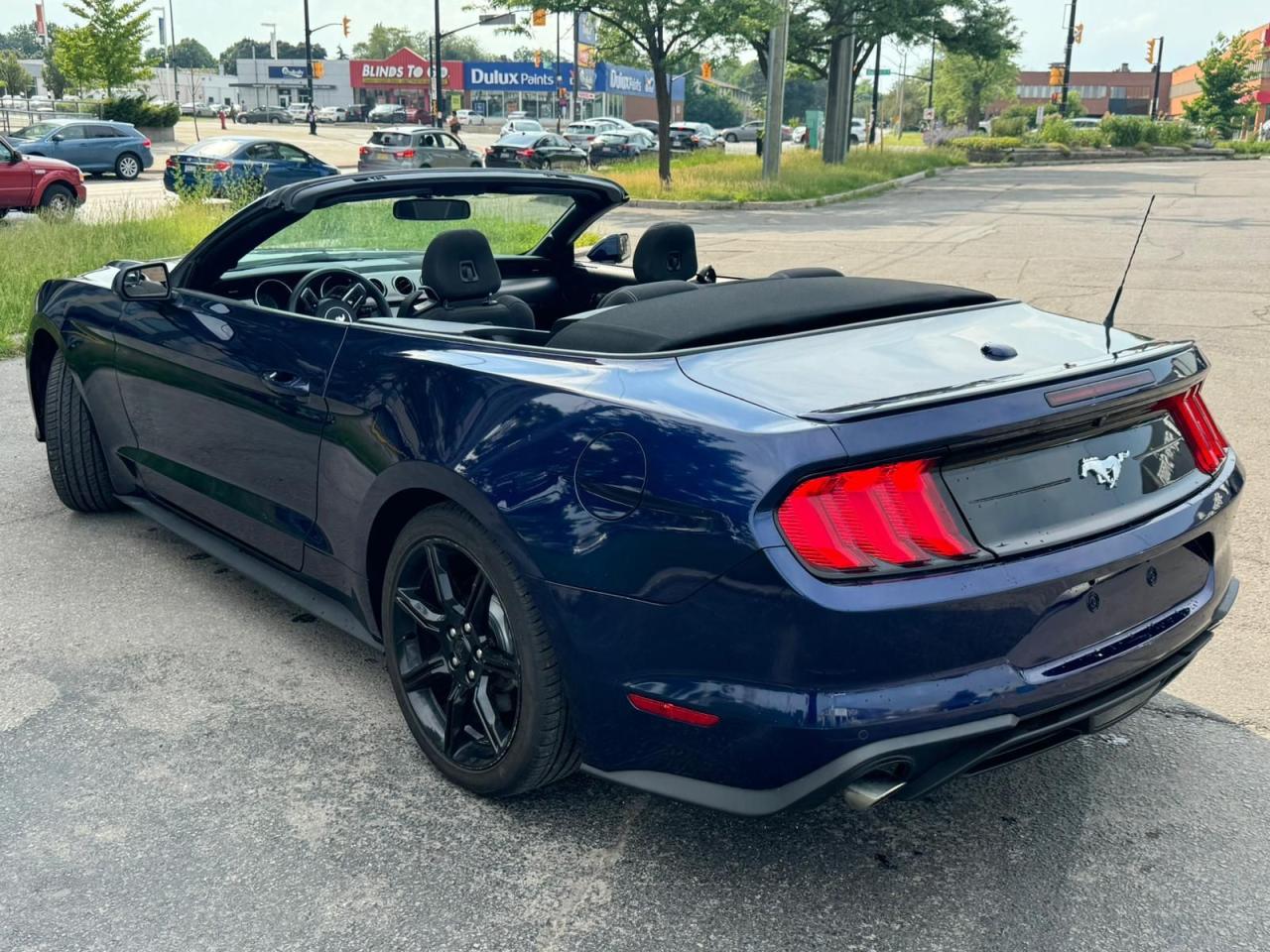 2020 Ford Mustang EcoBoost - Photo #6