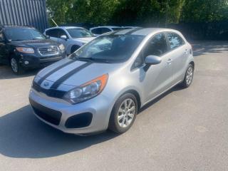 Used 2014 Kia Rio Hatchback ( MANUELLE - TRÈS PROPRE ) for sale in Laval, QC