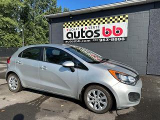 Used 2014 Kia Rio Hatchback ( MANUELLE - TRÈS PROPRE ) for sale in Laval, QC
