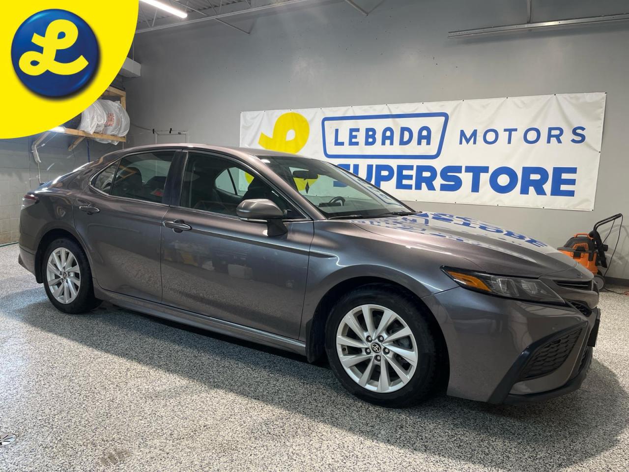 Used 2022 Toyota Camry SE * Leather/Cloth Interior * Heated Seats * Android Auto/Apple CarPlay * Projection Mode * Lane Tracing Alert * Steering Assist * Lane Centering Syst for sale in Cambridge, ON