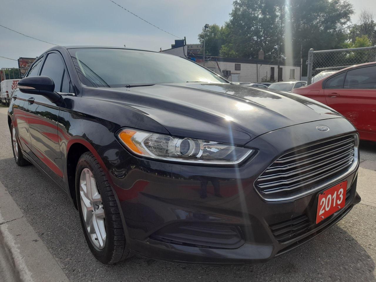 Used 2013 Ford Fusion SE-EXTRA CLEAN-4CYL-BLUETOOTH-AUX-ALLOYS for sale in Scarborough, ON