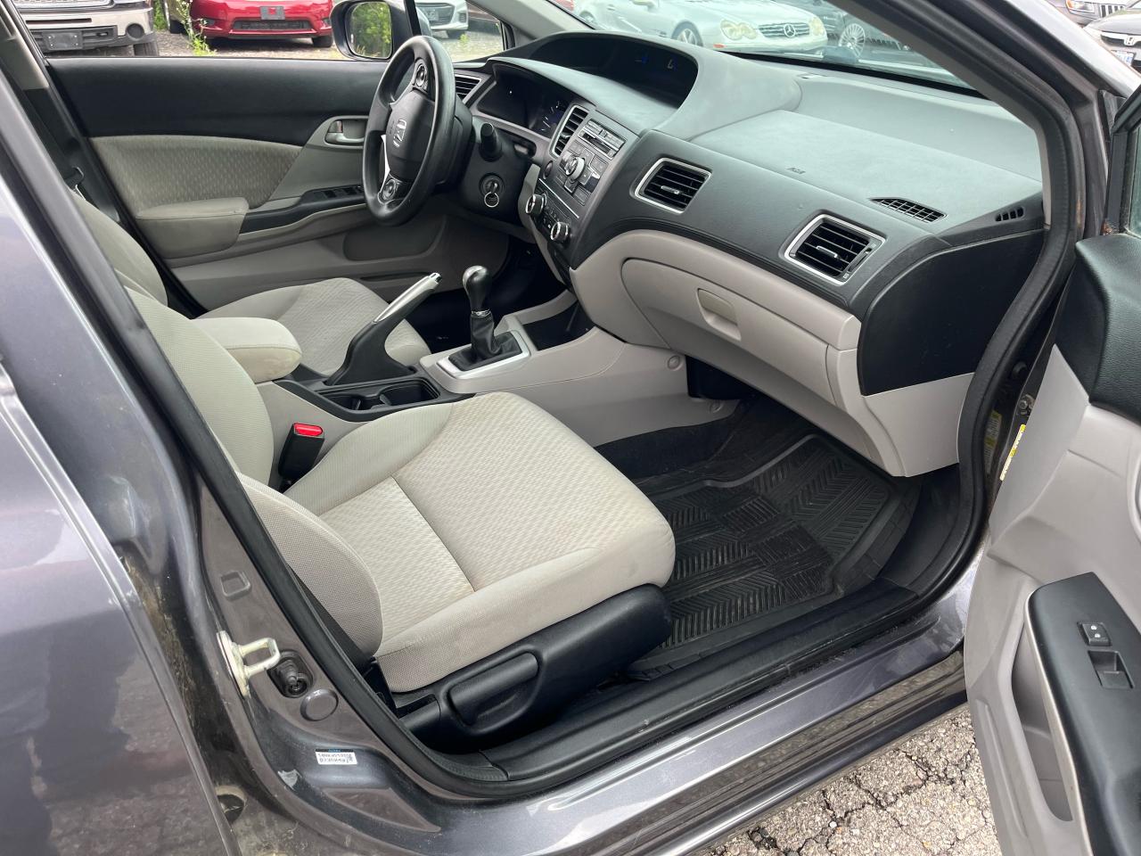 2014 Honda Civic LX Photo4