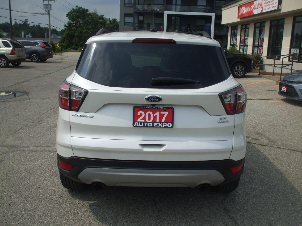 2017 Ford Escape SE,Leather,Sunroof,GPS,Bluetooth,Certified,Alloys