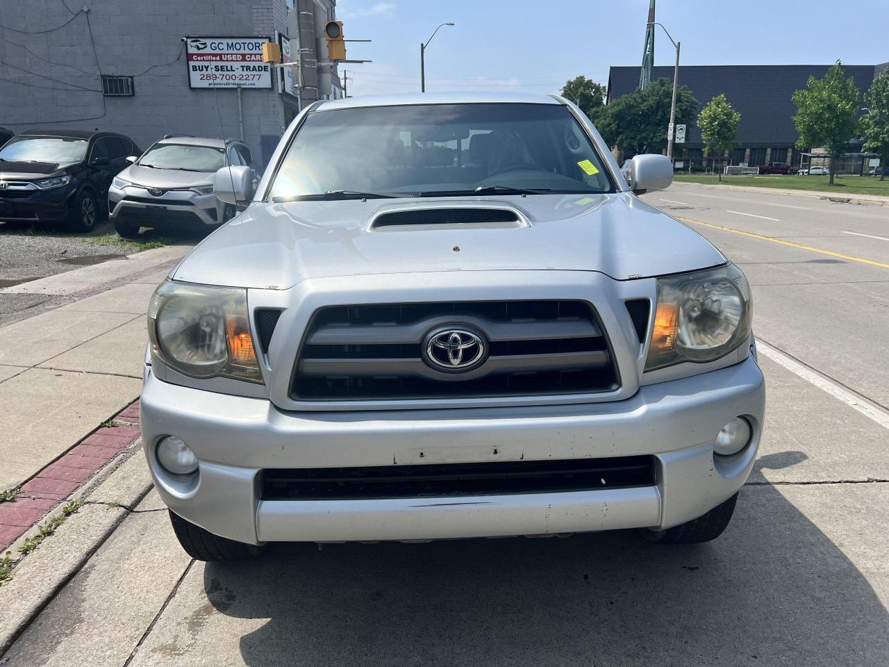 Used 2009 Toyota Tacoma 4WD Double LB V6 AT (Natl) for sale in Hamilton, ON