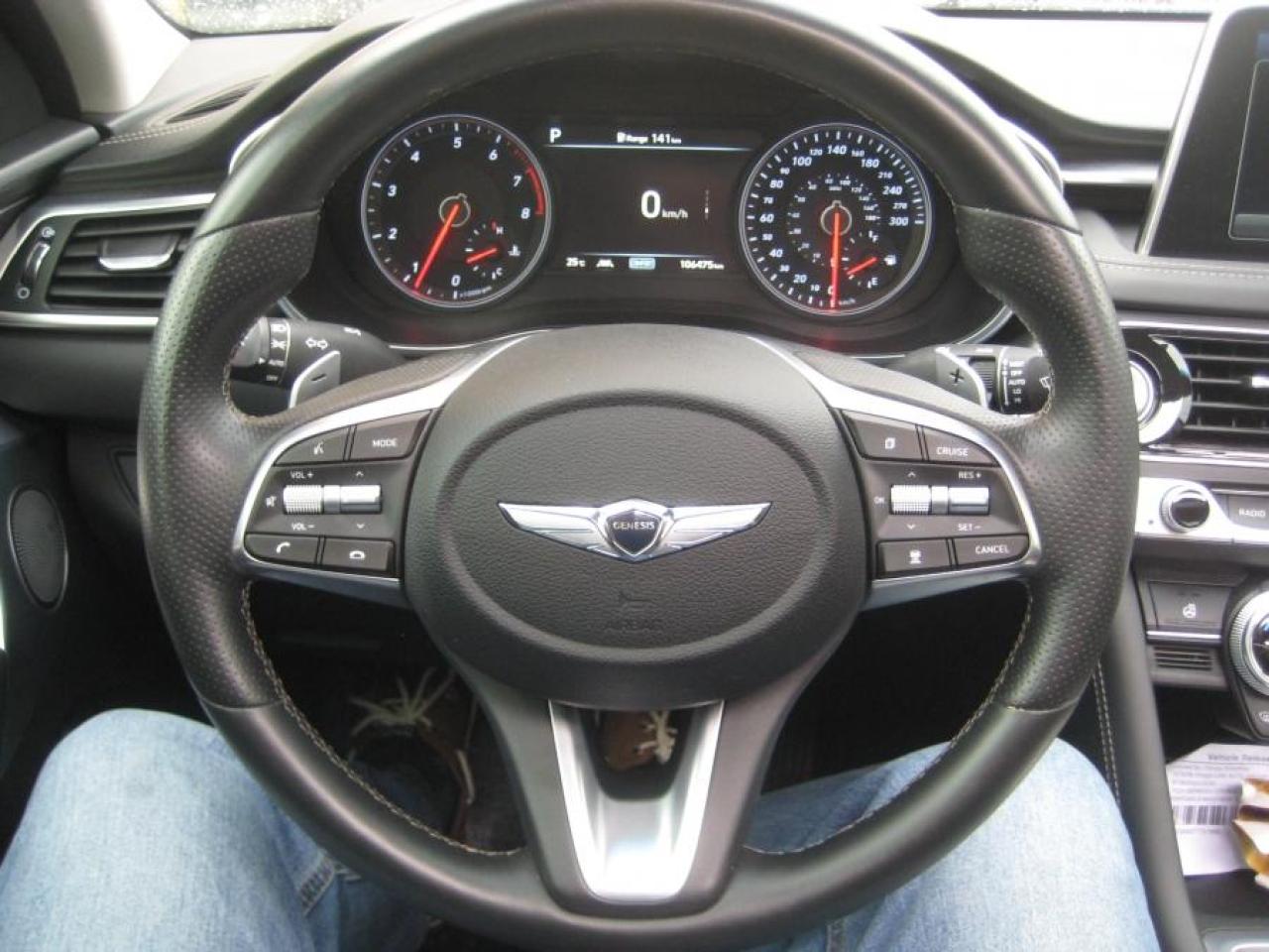 2021 Genesis G70 3.3T/AWD/SERVICE RECORDS/HUD - Photo #12