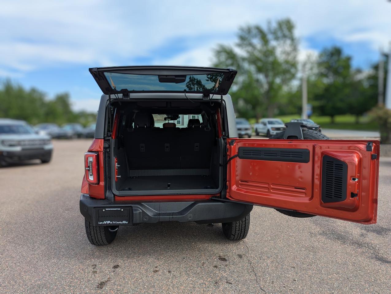 2024 Ford Bronco Outer Banks Photo5