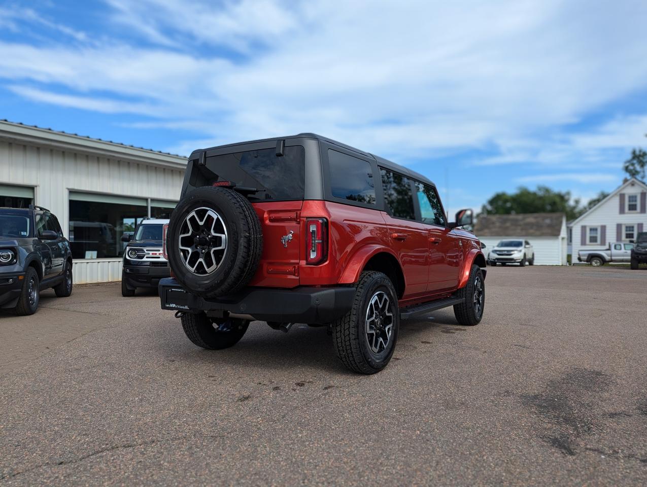 2024 Ford Bronco Outer Banks Photo5