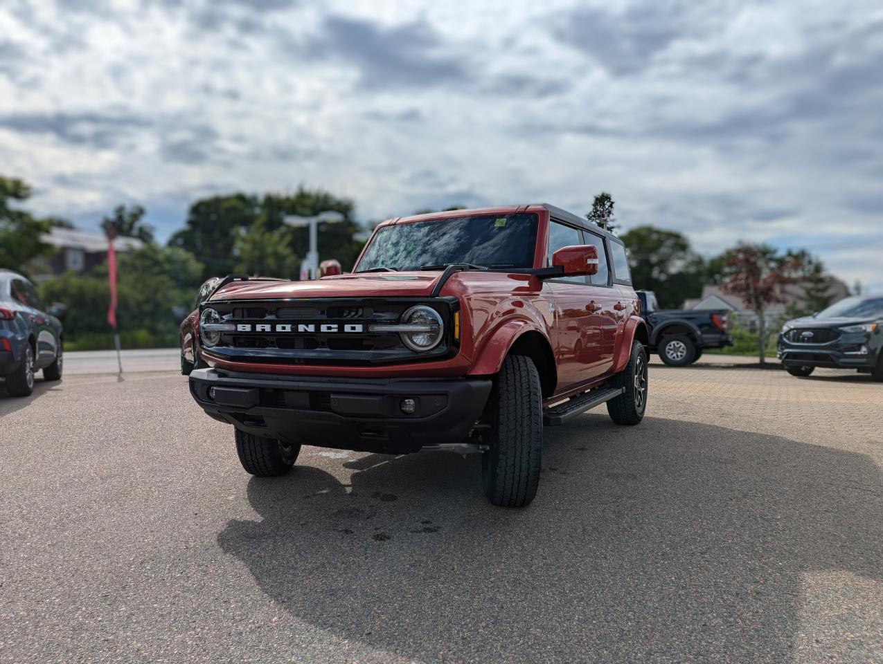 2024 Ford Bronco Outer Banks Photo5