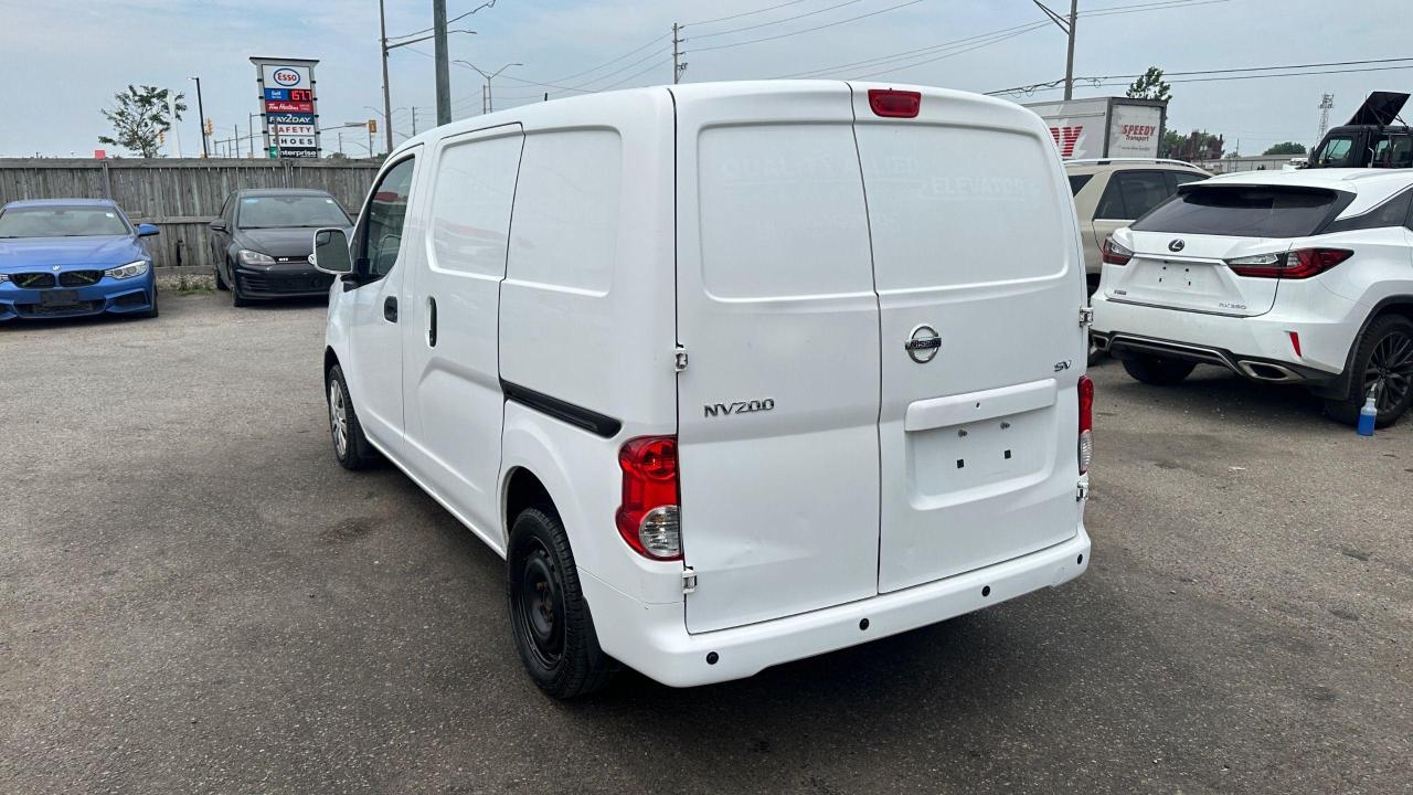 2017 Nissan NV200 SV, PARTITION, SHELVES, CAM, MINIVAN, 4 CYL, CERT - Photo #3