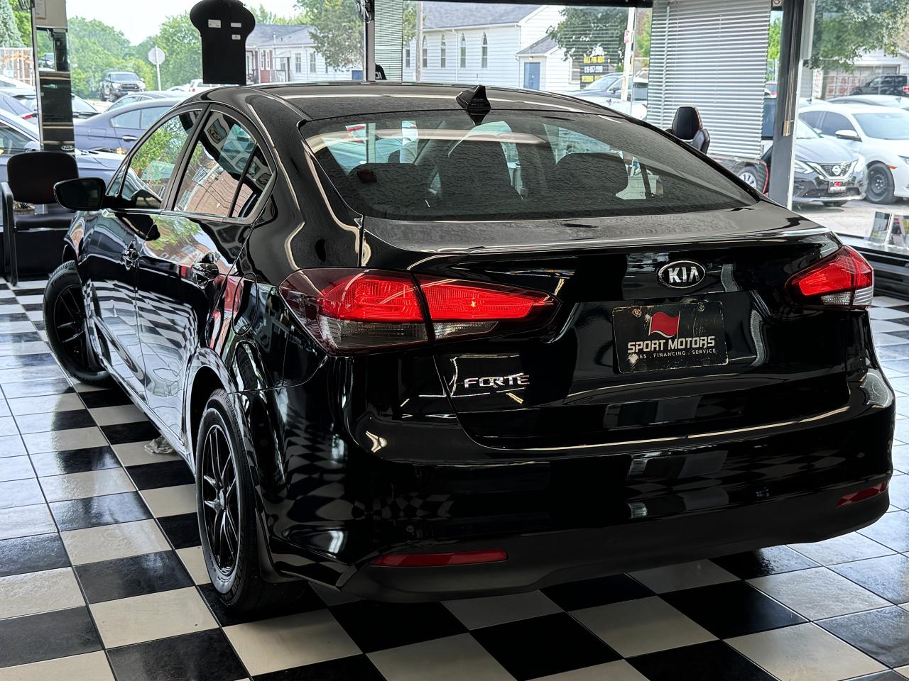 2017 Kia Forte EX+ApplePlay+Camera+Heated Seats+CLEAN CARFAX - Photo #13