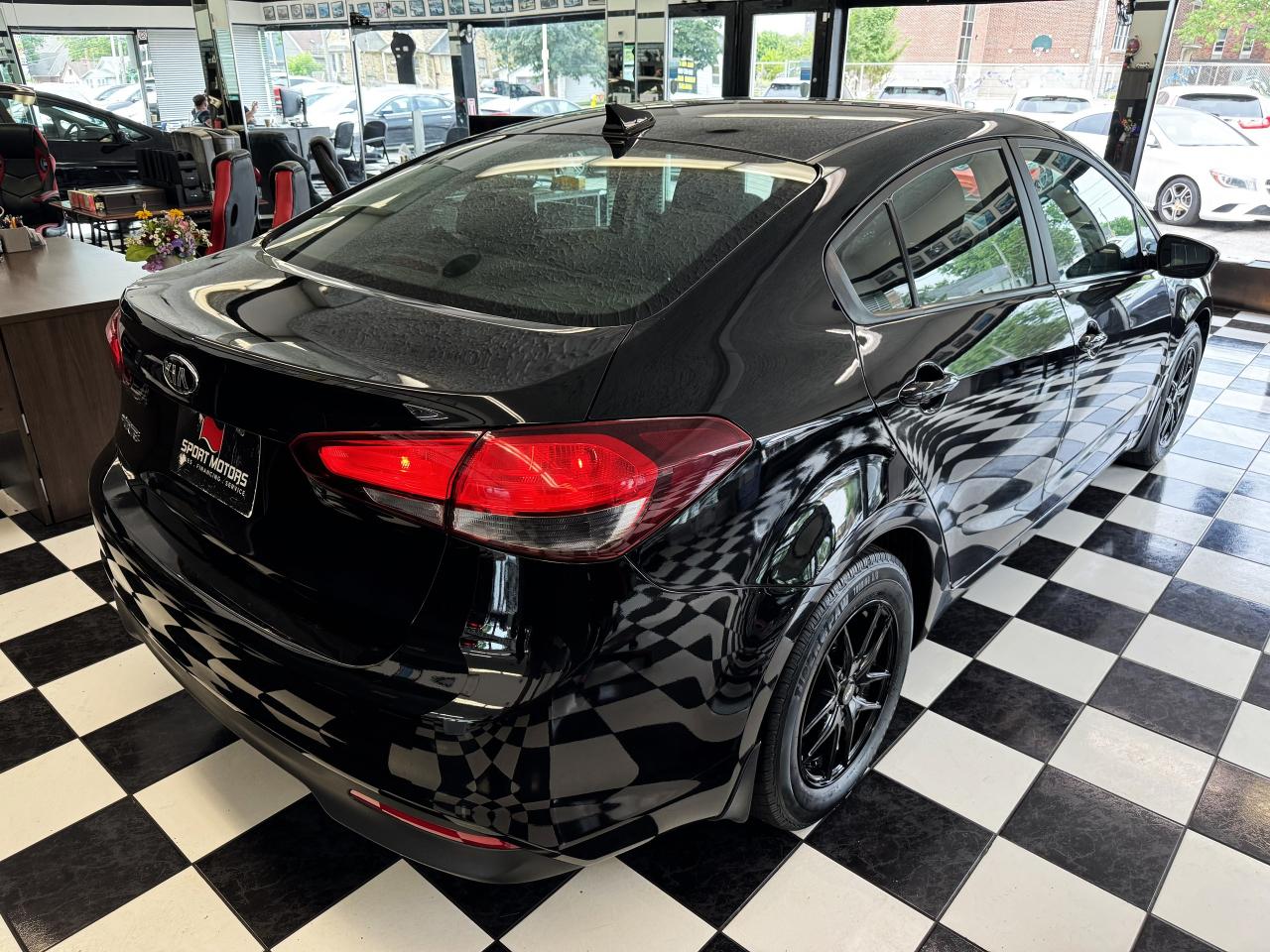 2017 Kia Forte EX+ApplePlay+Camera+Heated Seats+CLEAN CARFAX Photo65