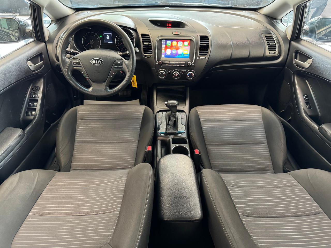 2017 Kia Forte EX+ApplePlay+Camera+Heated Seats+CLEAN CARFAX - Photo #2