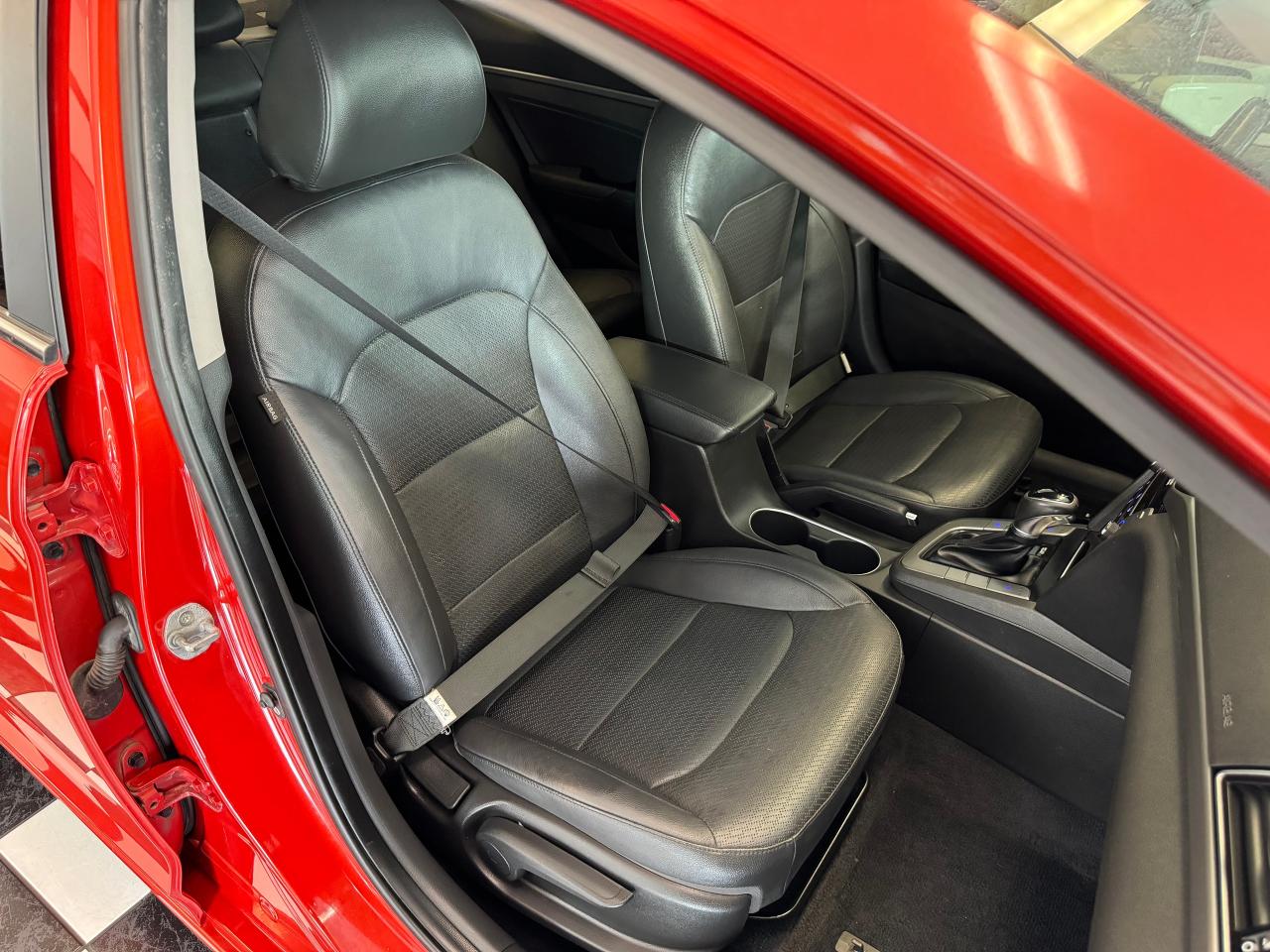2017 Hyundai Elantra Limited+New Tires+Brakes+Roof+Camera+HeatedLeather - Photo #22