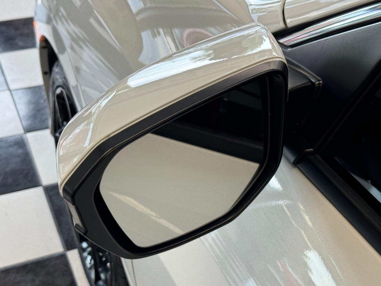 2019 Honda Civic EX+Roof+New Tires+Black Alloys+Tinted+CLEAN CARFAX Photo119