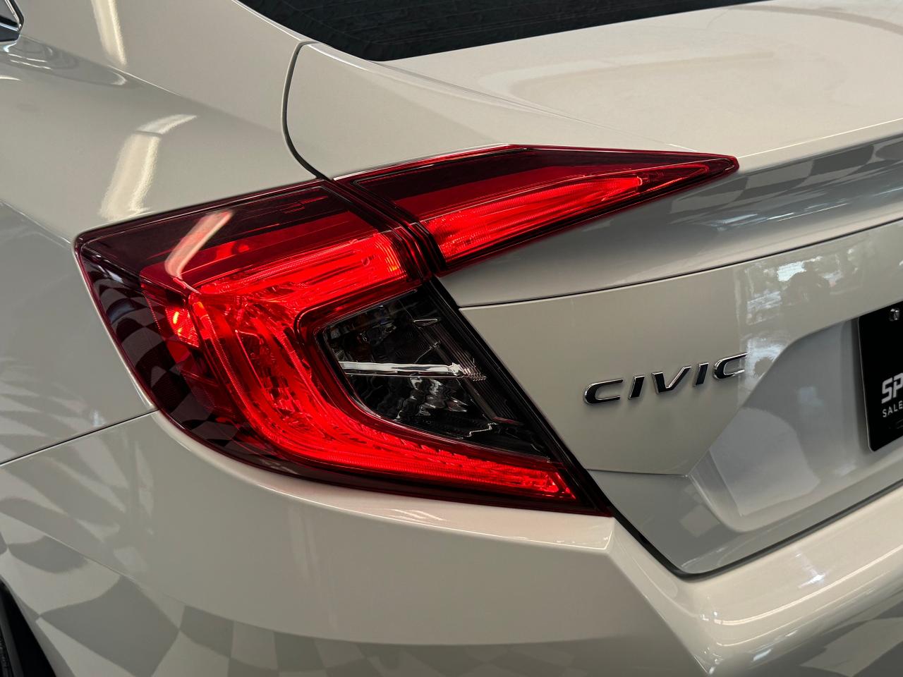 2019 Honda Civic EX+Roof+New Tires+Black Alloys+Tinted+CLEAN CARFAX - Photo #59