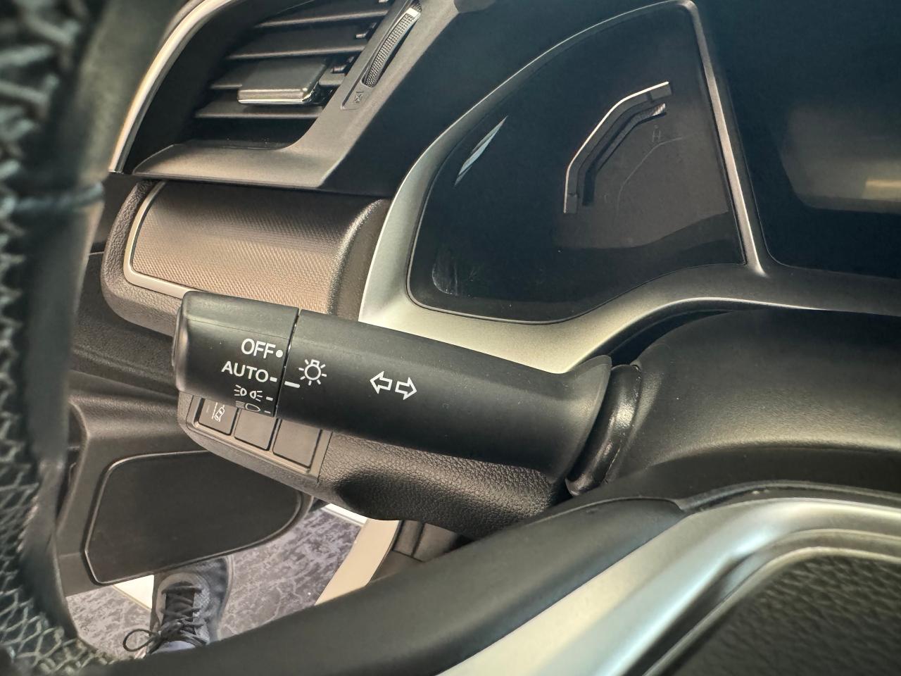 2019 Honda Civic EX+Roof+New Tires+Black Alloys+Tinted+CLEAN CARFAX - Photo #50