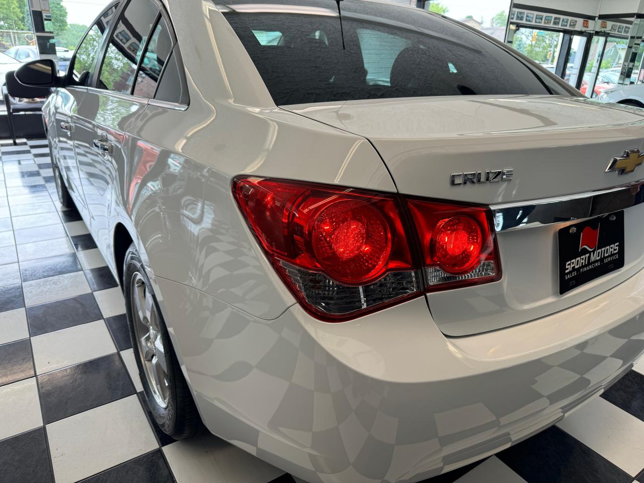 2016 Chevrolet Cruze Limited+Sunroof+GPS+Remote Start+CLEAN CARFAX - Photo #38
