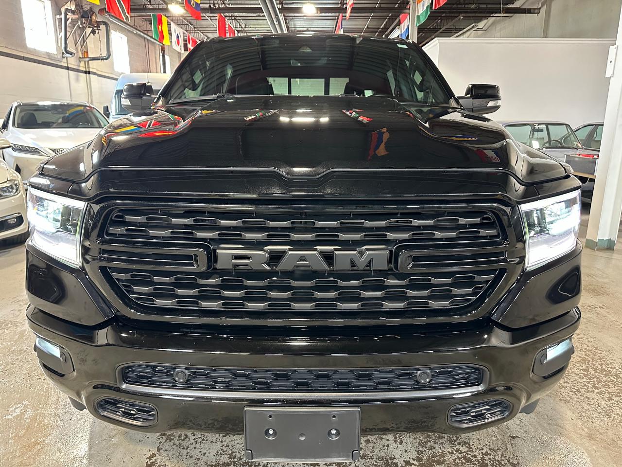 2022 RAM 1500 SPORT 4X4 CREW CAB 5'7" BOX - Photo #4