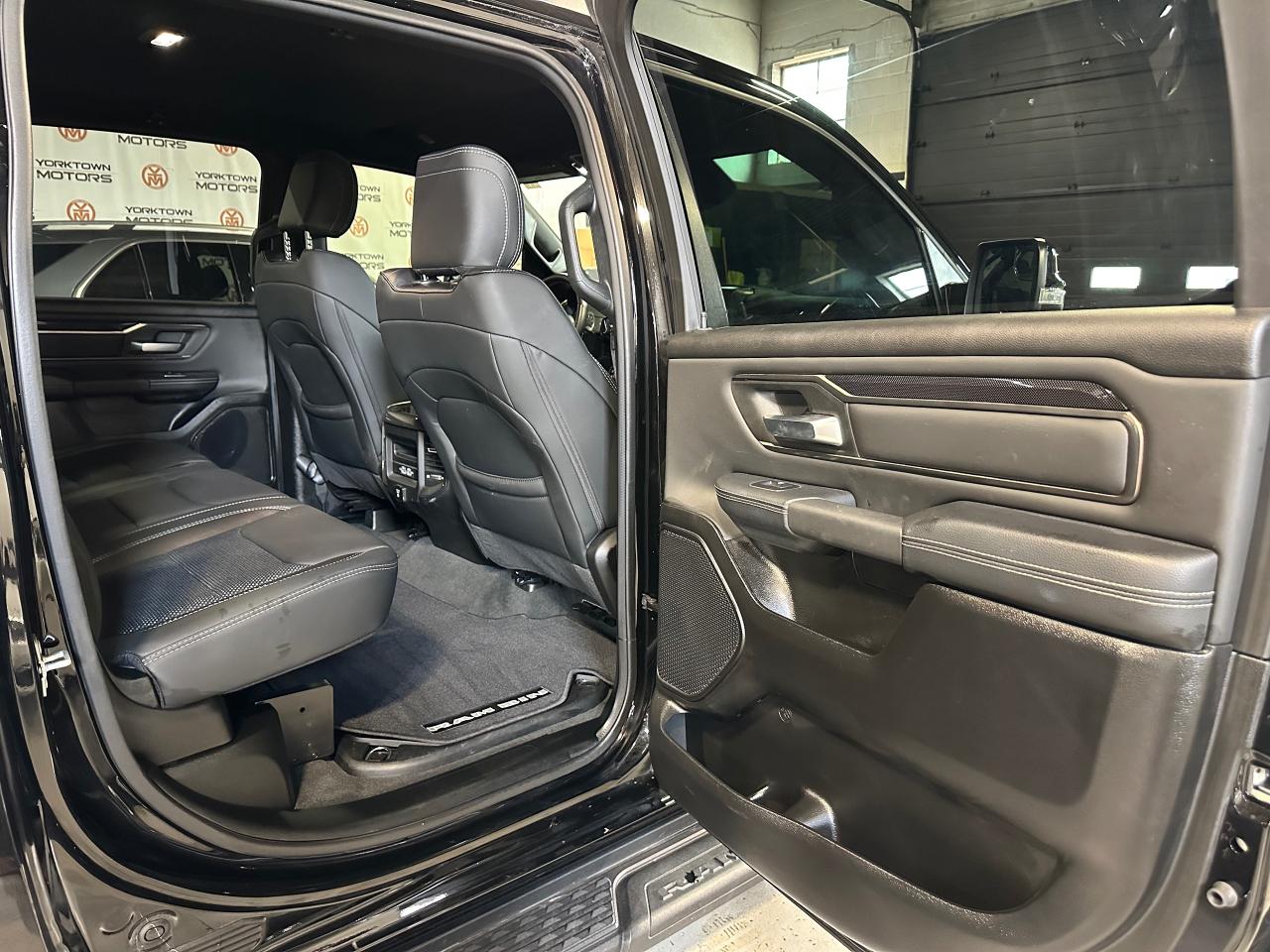 2022 RAM 1500 SPORT 4X4 CREW CAB 5'7" BOX - Photo #13