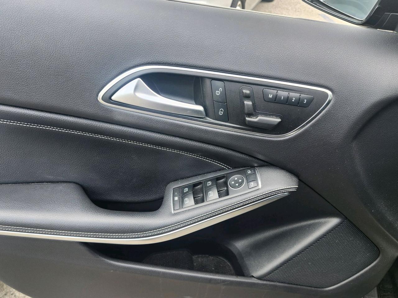 2017 Mercedes-Benz GLA 4MATIC 4dr GLA 250 Photo