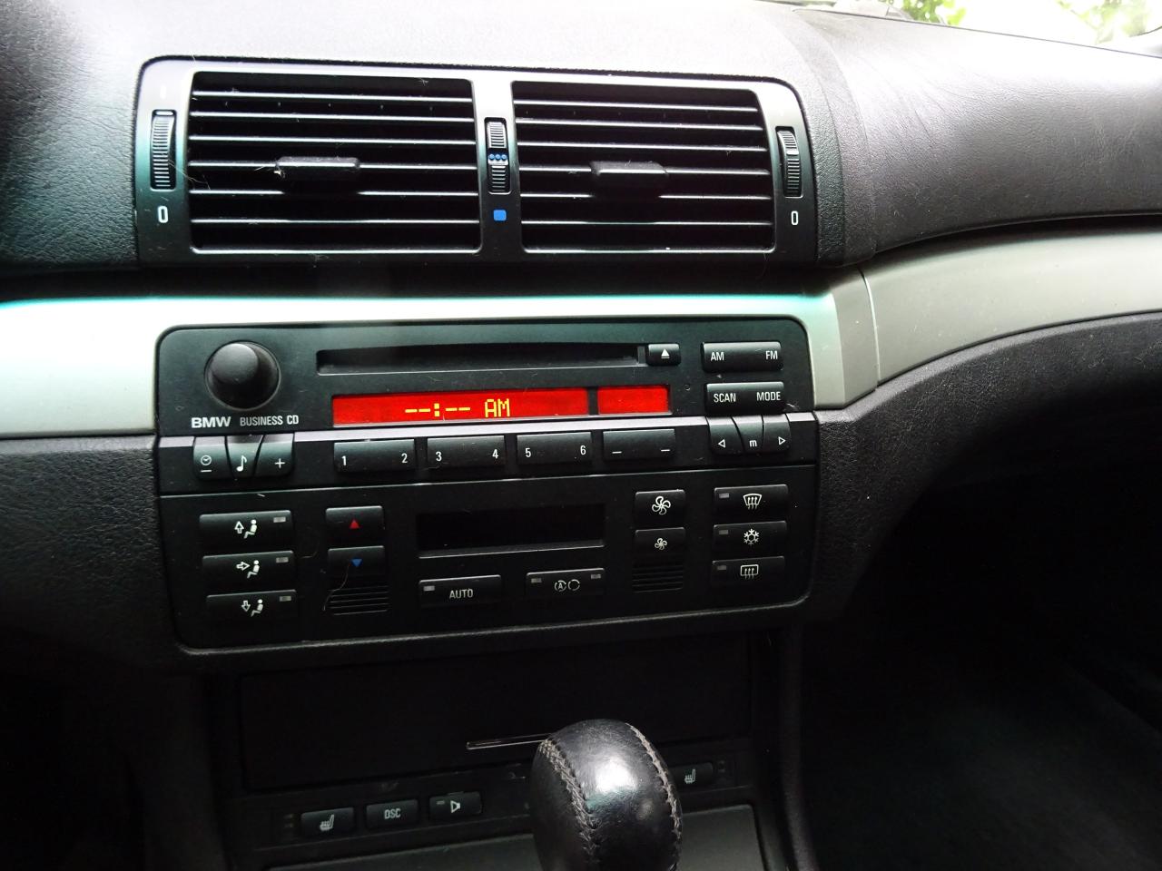 2003 BMW 325i STATION WAGEN - Photo #16