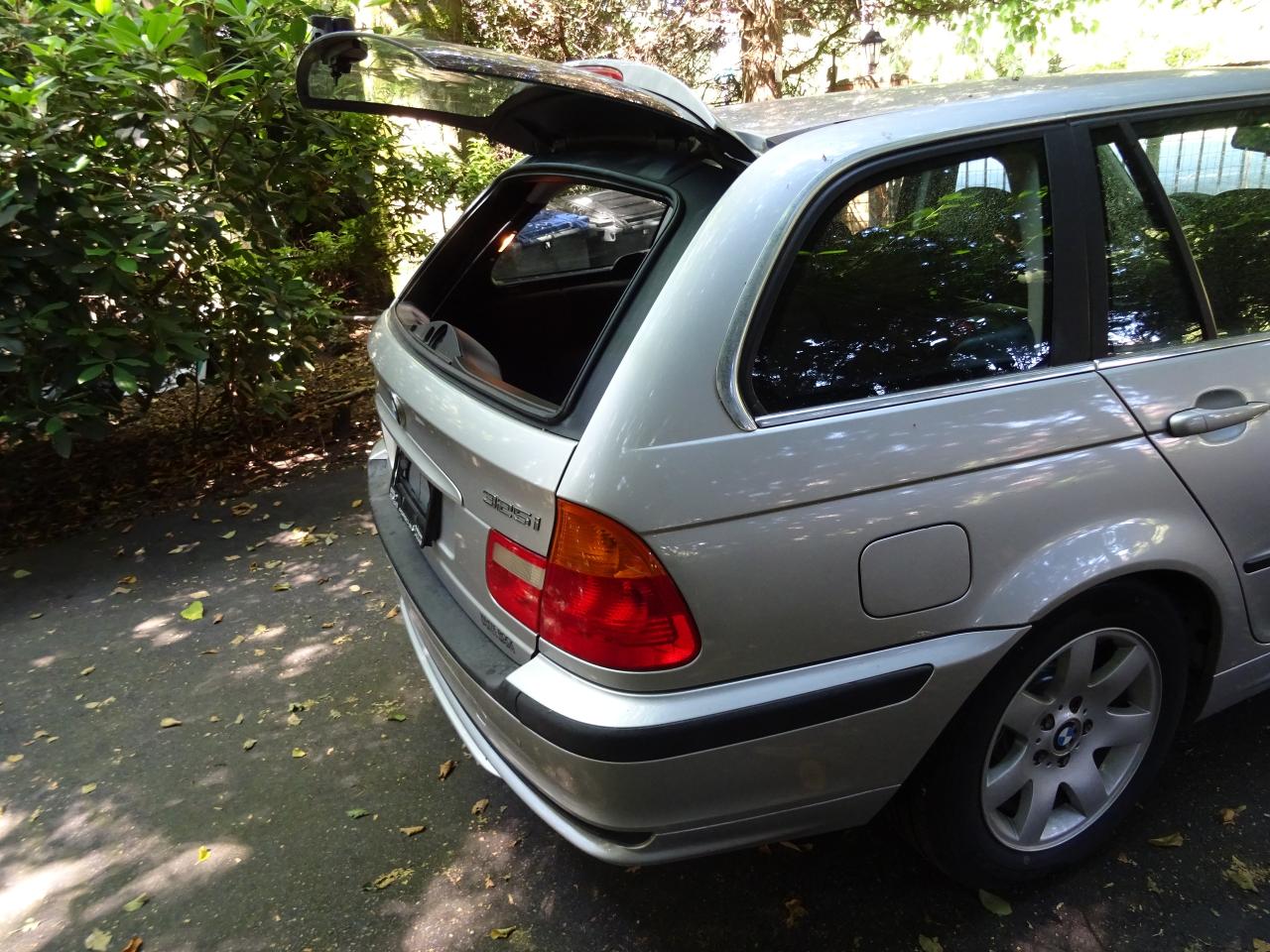 2003 BMW 325i STATION WAGEN - Photo #6