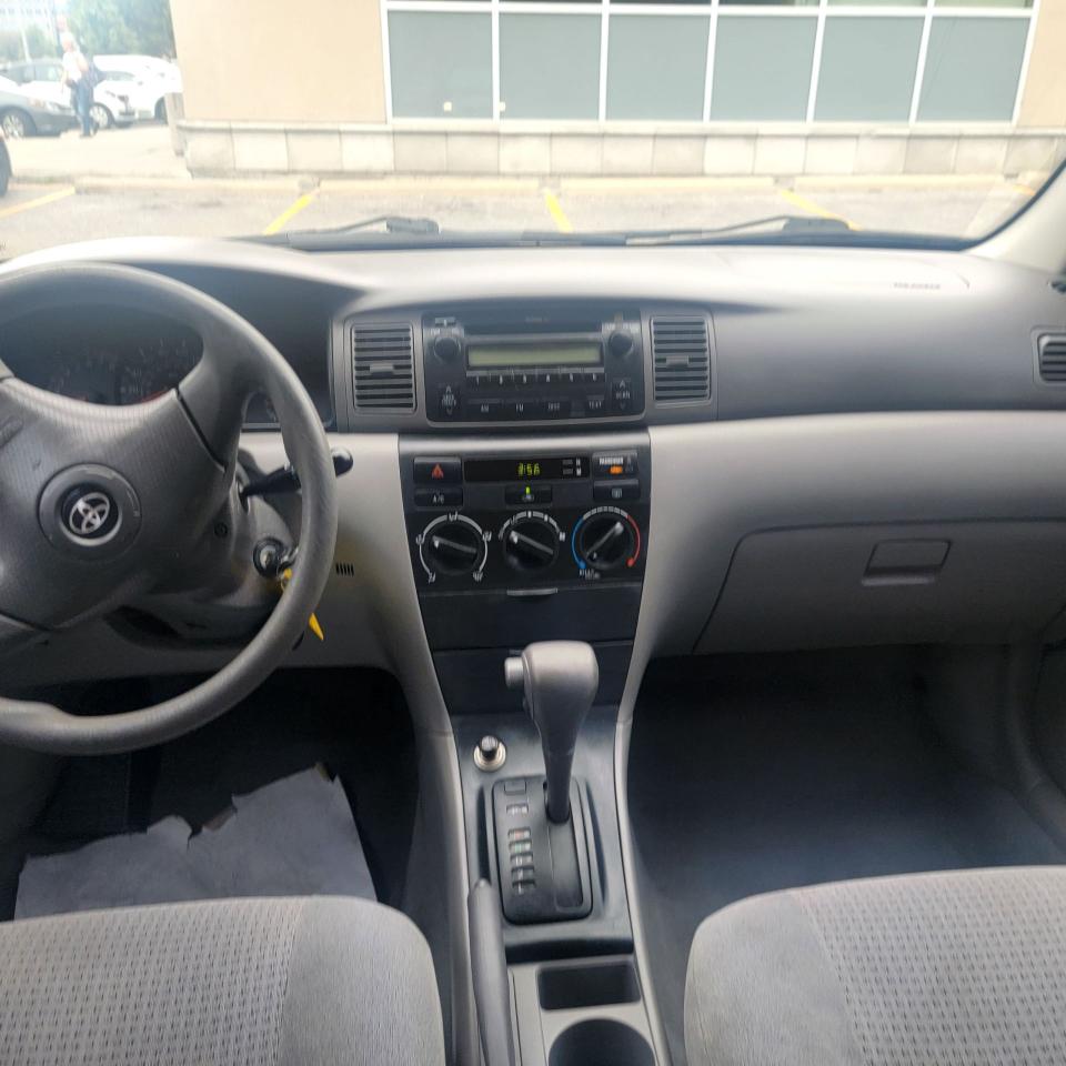 2006 Toyota Corolla CE Photo4
