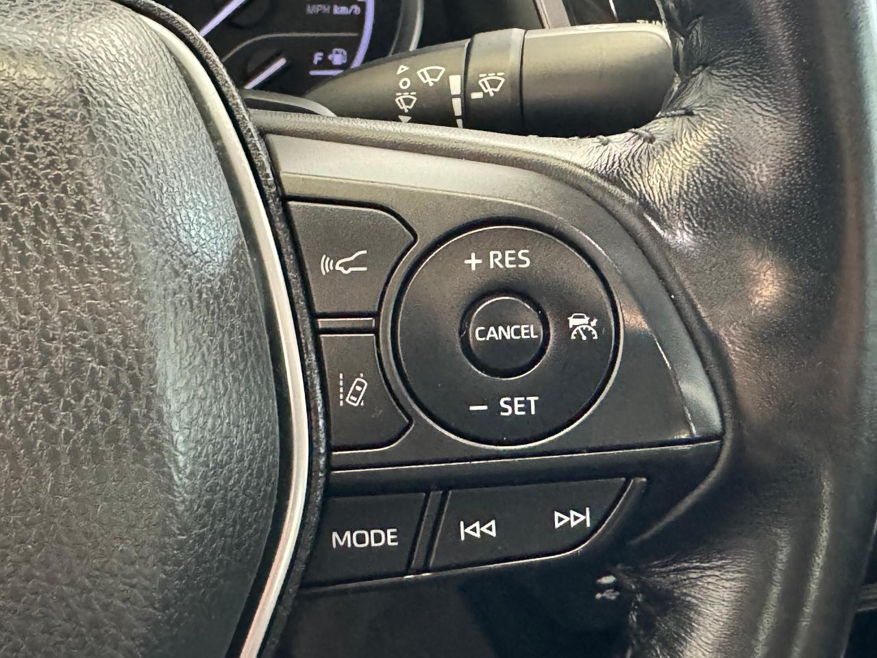 2019 Toyota Camry SE Upgrade+Roof+LaneKeep+New Tires+CLEAN CARFAX Photo48